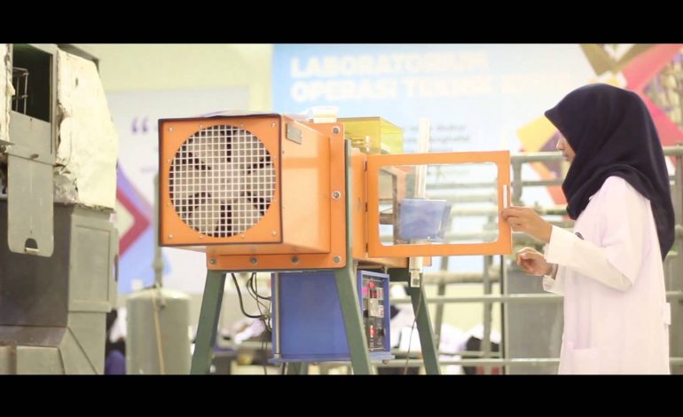 Begini Suasana Praktikum Operasi Teknik Kimia