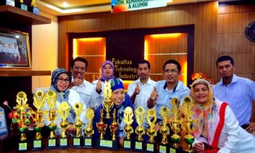 FTI UMI Juara Umum Pameran Pendidikan