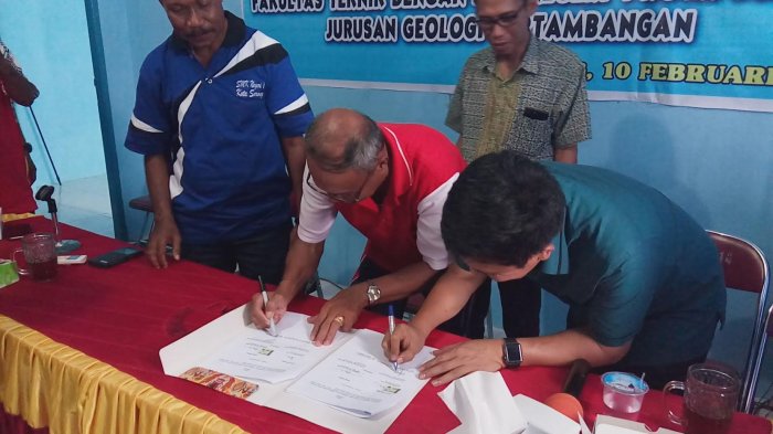 Gelar Tour de Papua, FTI UMI Jajaki Kerjasama hingga Nikmati Keindahan Raja Empat
