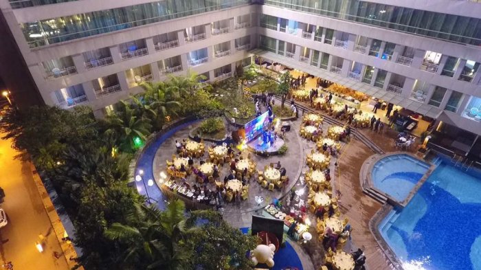 FTI UMI Yudisium 76 Alumni di Sky Garden Grand Clarion Hotel Makassar